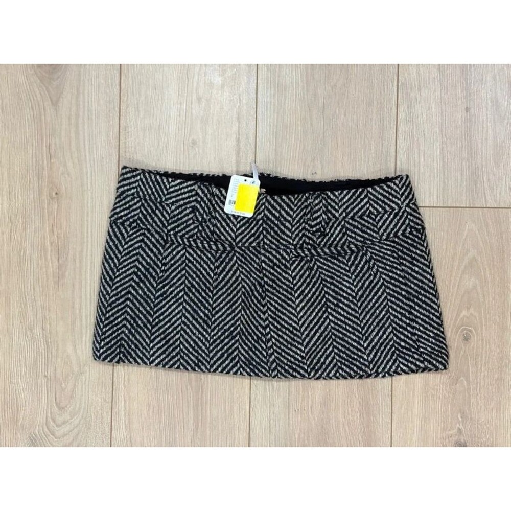 Free People Black White Chevron Tweed Mini Skirt Size 4 NWT
